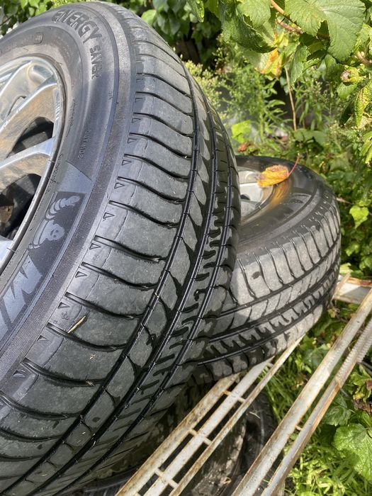 Диски с резиной зима R15