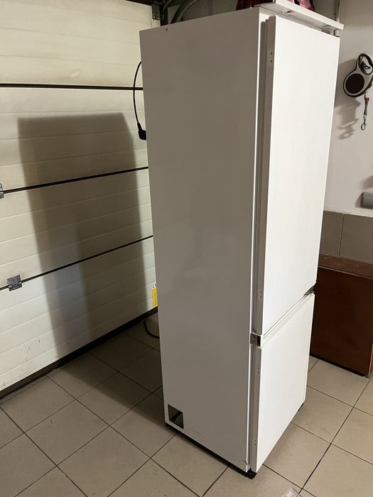 Lodowka do zabudowy whirlpool IKEA 177cm