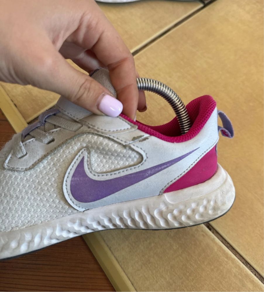Buty sportowe dla dziewczynki