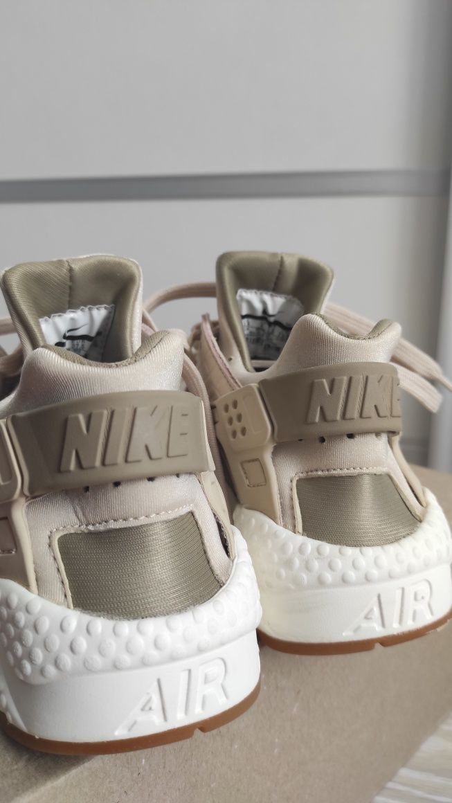 Кросівки Nike Air Huarache Run. Нові!