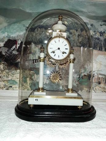 Stary zegar Empire kolumnowy pod szkłem nr 19