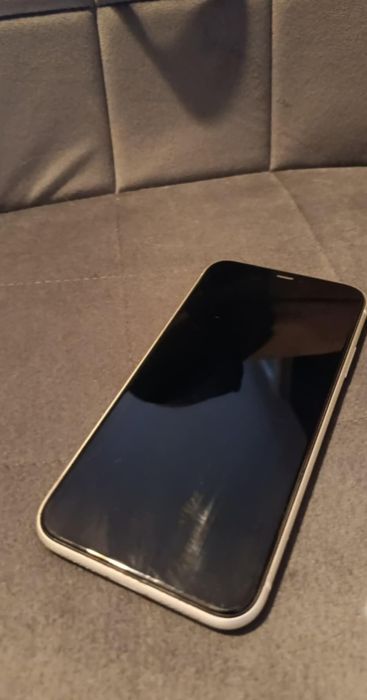 Iphone 11  64gb używany