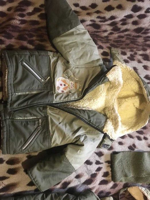 Комбинезон зимний (шапку и шарф можем отдать бесплатно). в Чернигове