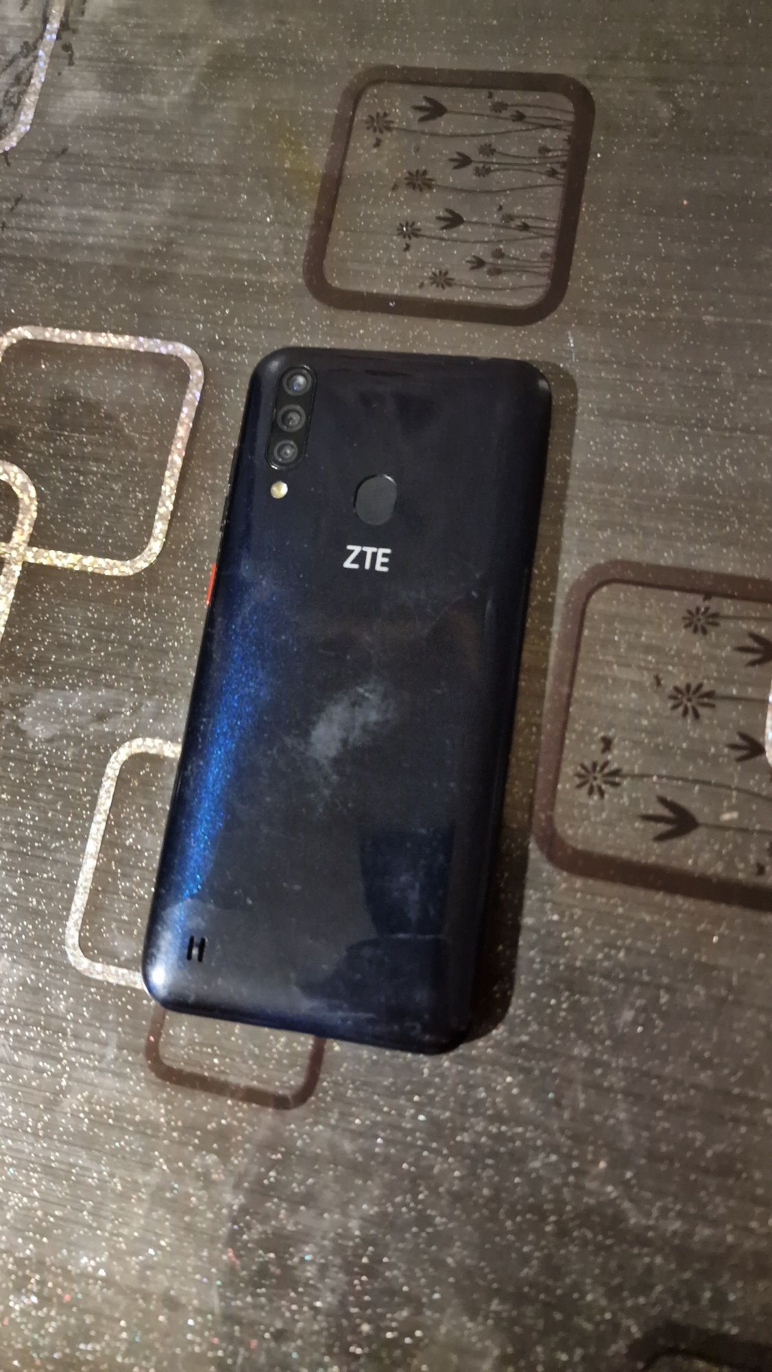ZTE Blade A7 2020 рабочий, читайте описание.