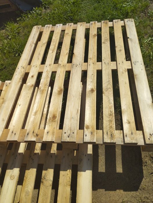 Palety drewniane 140cm x 110 cm