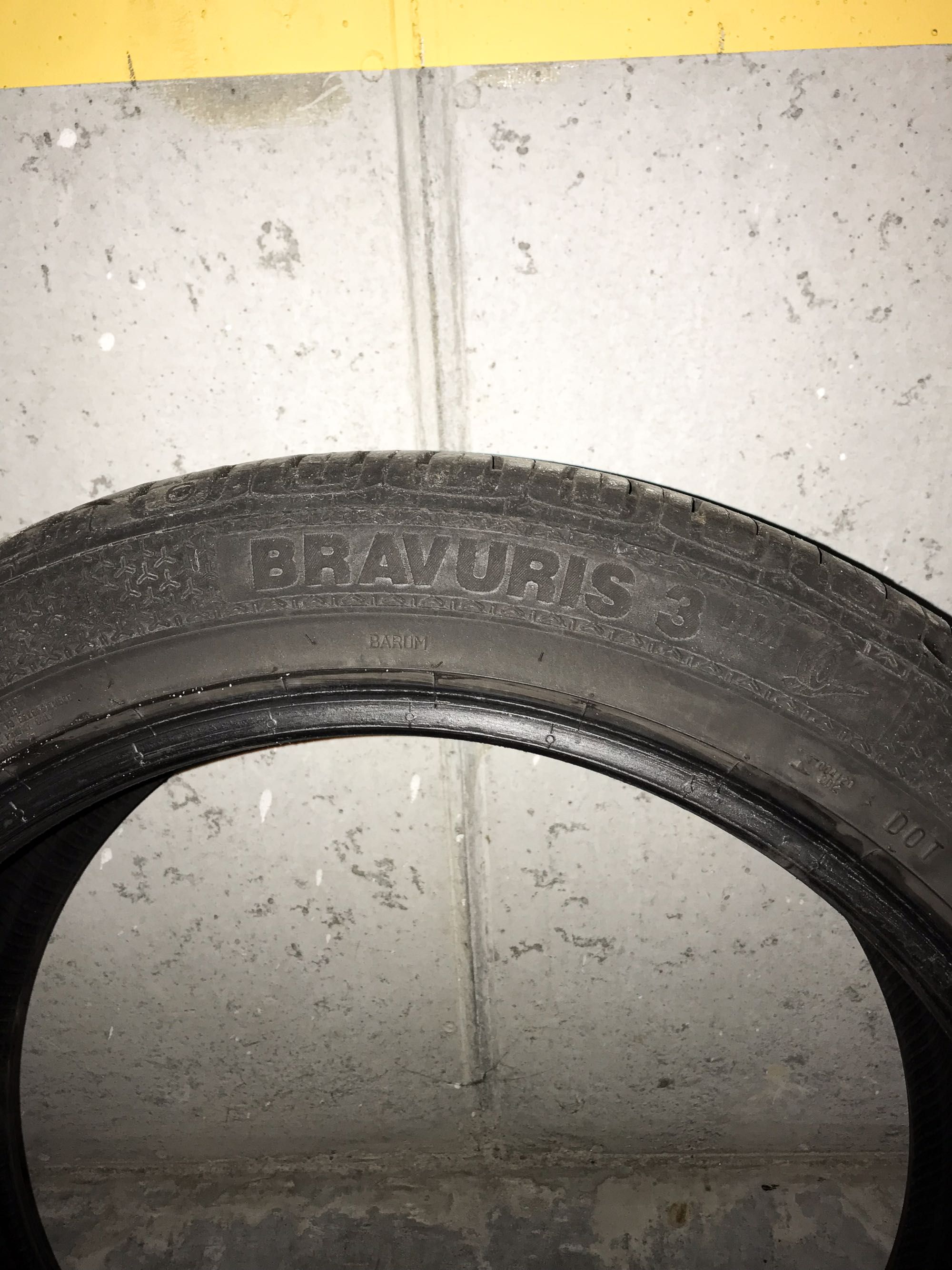 4 Letnie Opony Barum Bravuris 2x5 i 2x3 235/45 R18 DOT 0421 i 1119