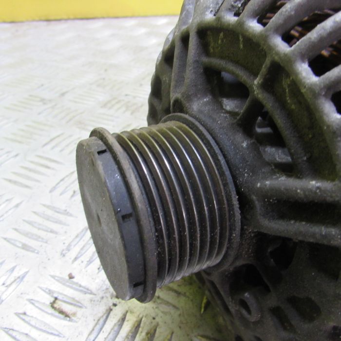 Генератор Volkswagen Touareg 150А Туарег 2003-2006 Разборка Розборка