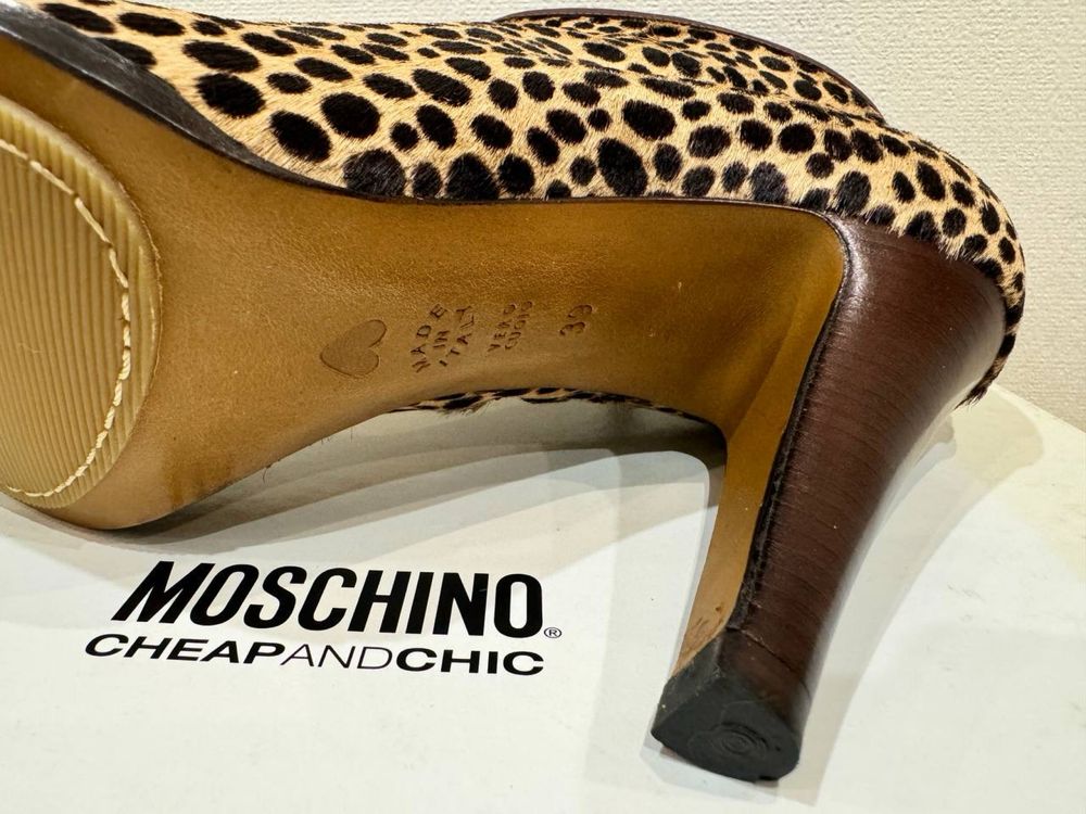 Леопард Ботільони Moschino 39p