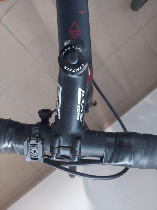 Bicicleta estrada KTM carbono