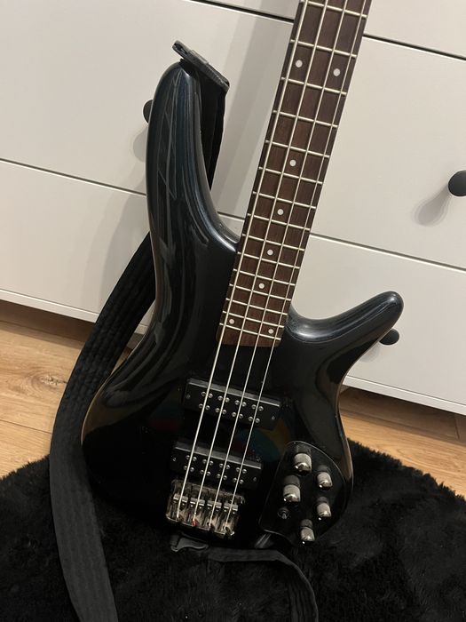 Gitara basowa Ibanez SR300E