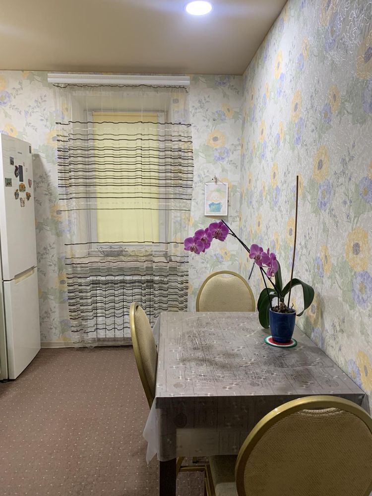Власник! Продам 4 кімн. кв., по вул. Олексіївська 14 А