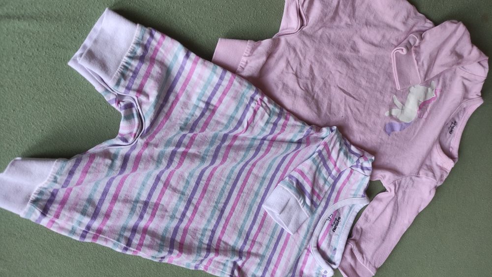 Dwie piżamki, pajacyki bez stopek rozm. 56 Sinsay