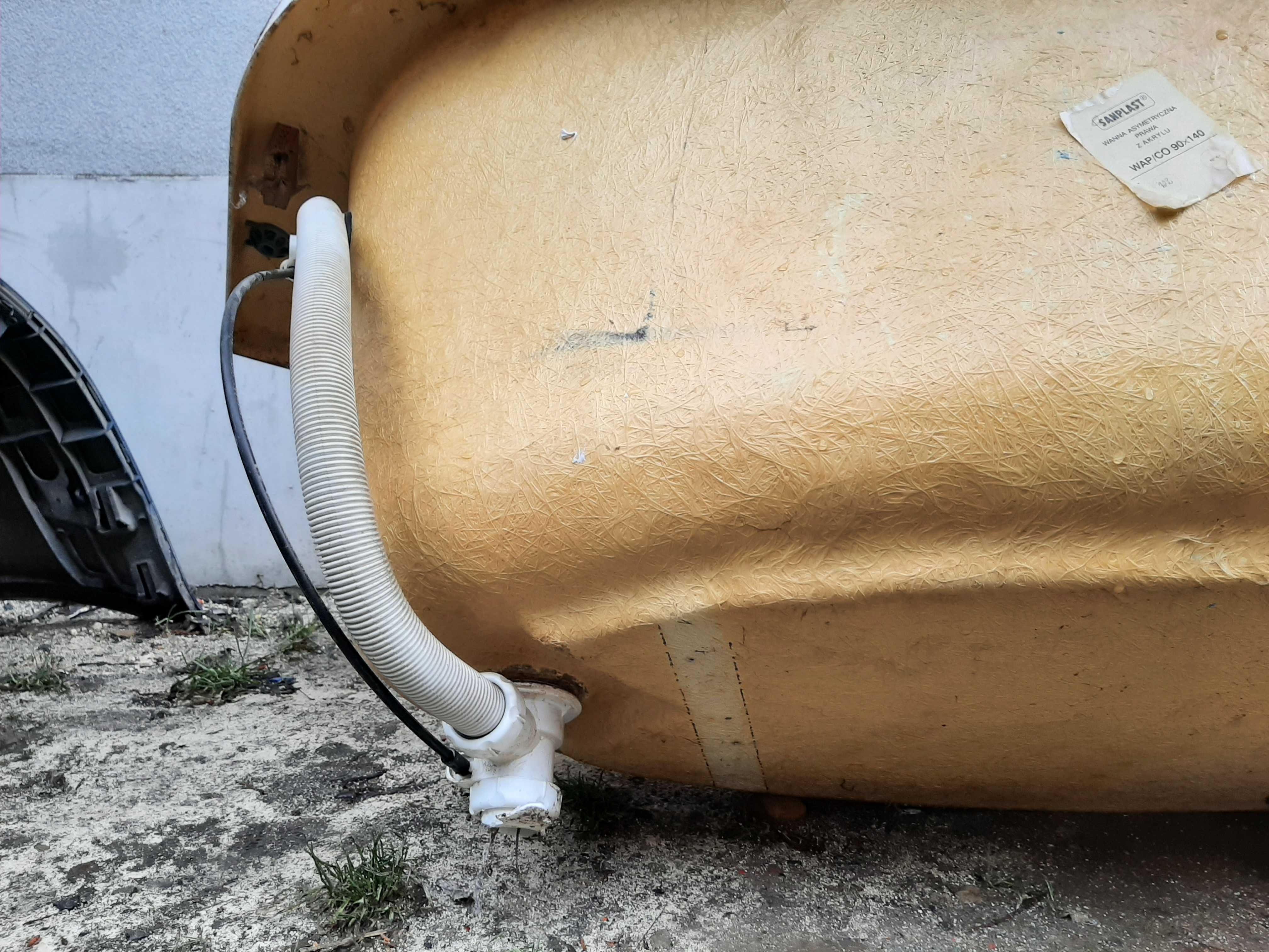Wanna asymetryczna prawa akrylowa 90x140  Samplast + syfon zadbana
