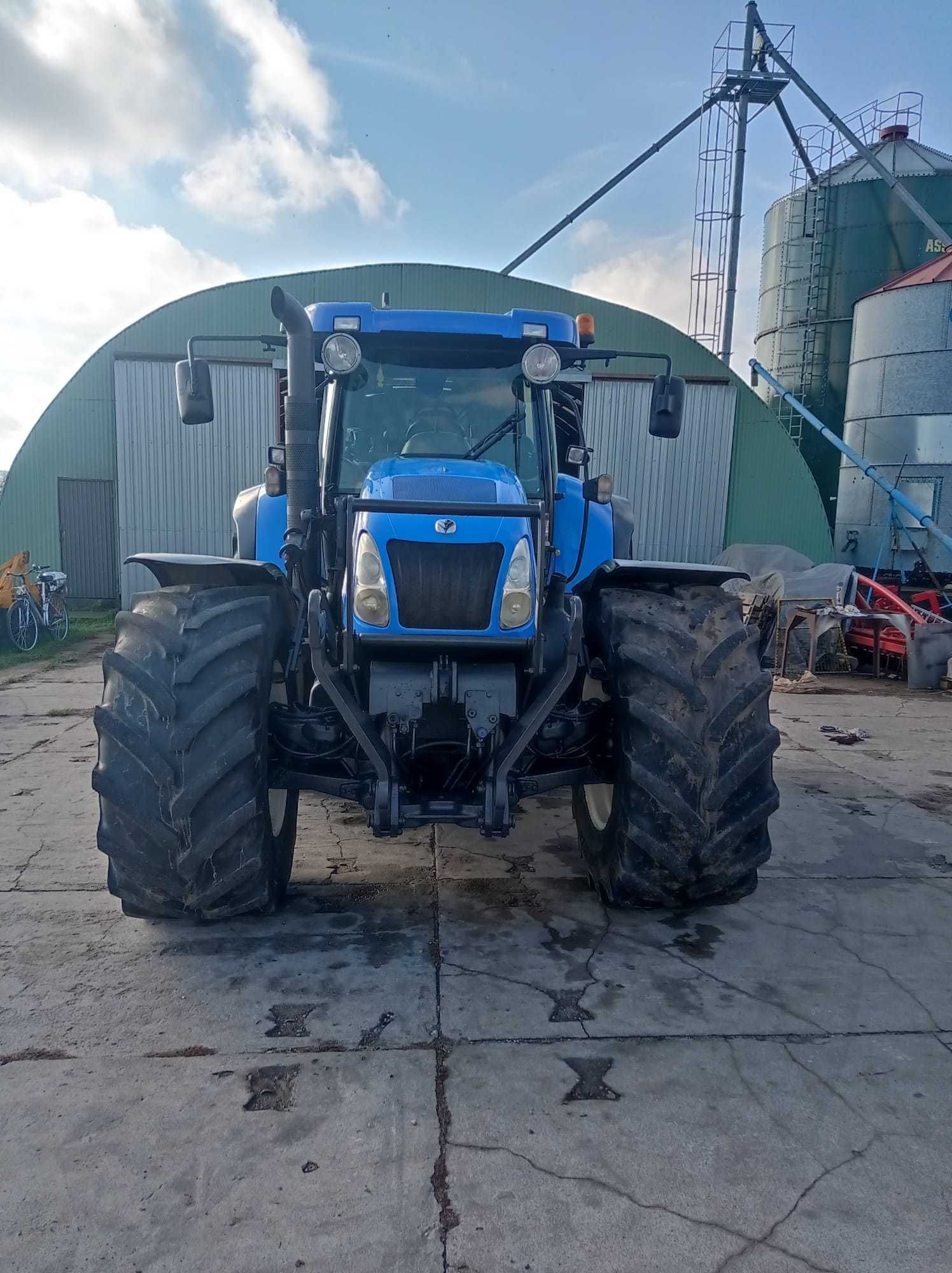 New Holland T7550 super stan