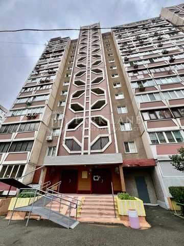 Голего Миколи (Лебедєва-Кумача), 12,Прстора 2К кв-ра, Караваєві дачі