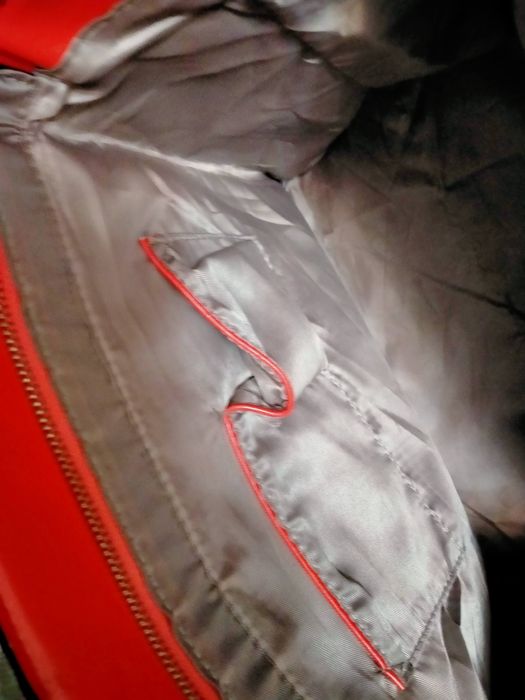 Сумка кожаная красная