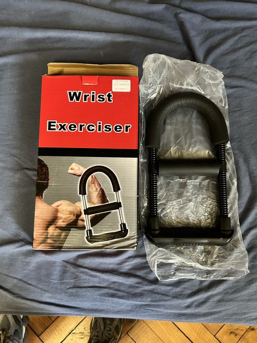 Ласти, лопатки-гребки, тренажер для кисті