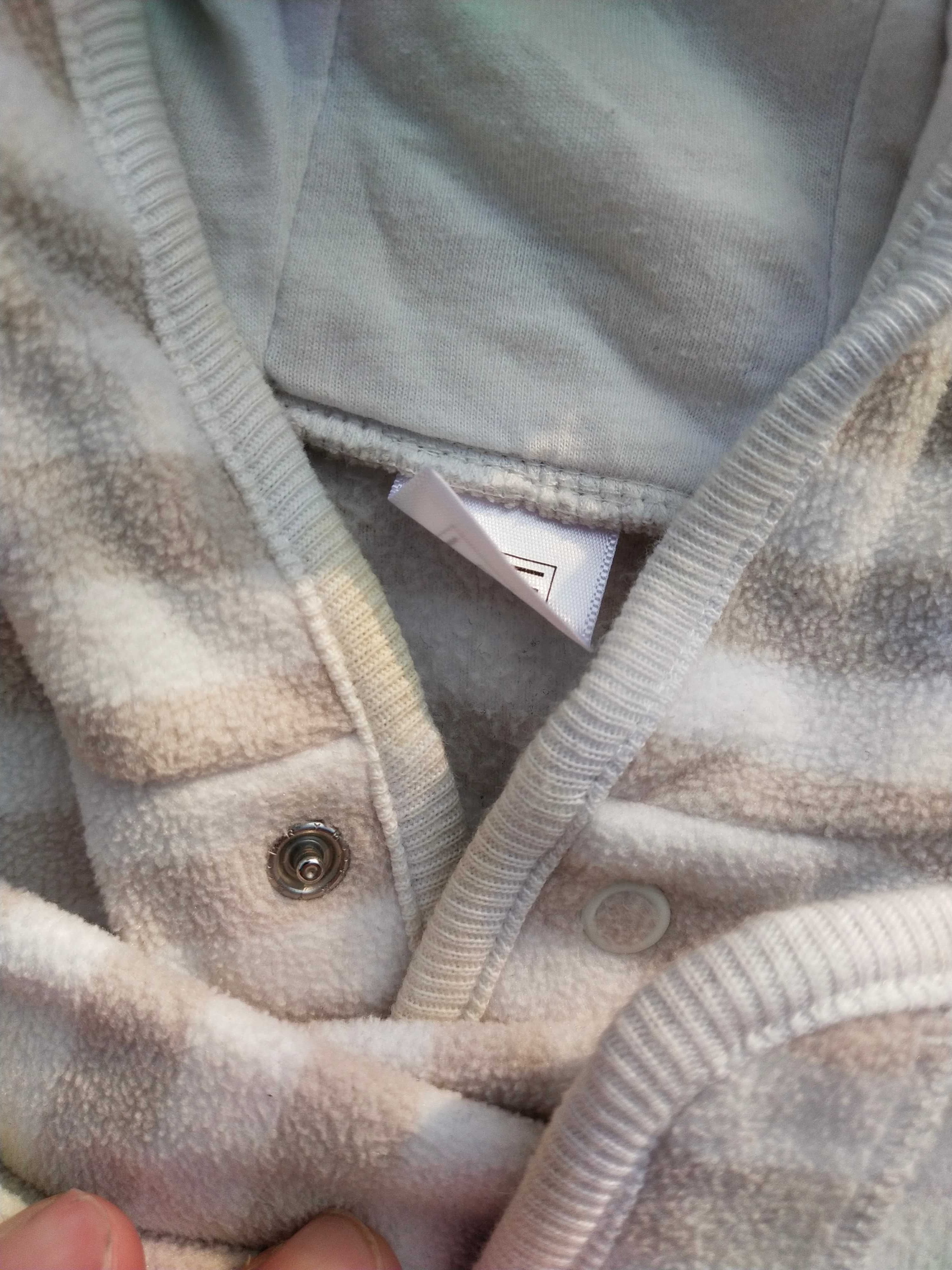 Bluza chłopięca na 3-6 miesięcy rozpinana z kapturkiem