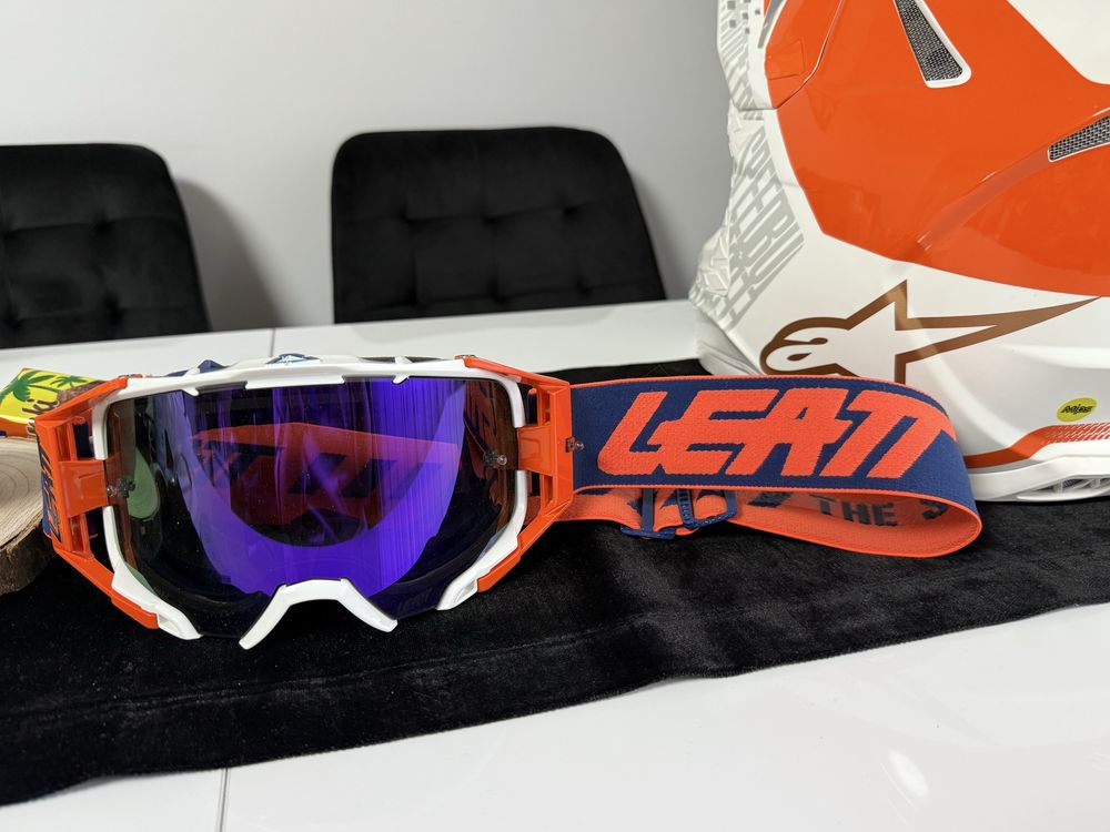 Kask motocrosowy alpinestars supertech s-m8 wraz z googlami leatt