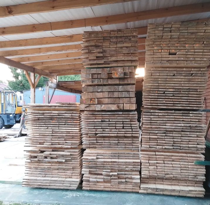 Tartak deski wyroby tartaczne łaty kantówki więźba drewno