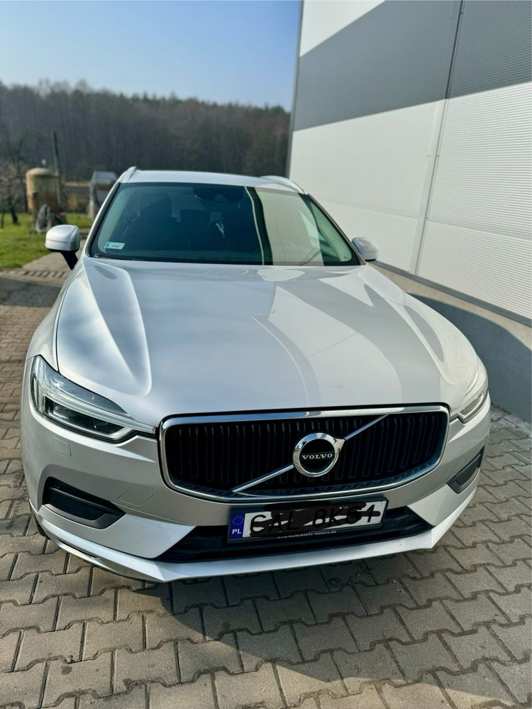 Volvo XC 60. ……