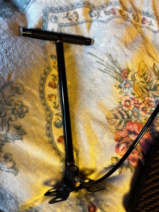 Pompka do wiatrówki PCP oraz butla i reduktor