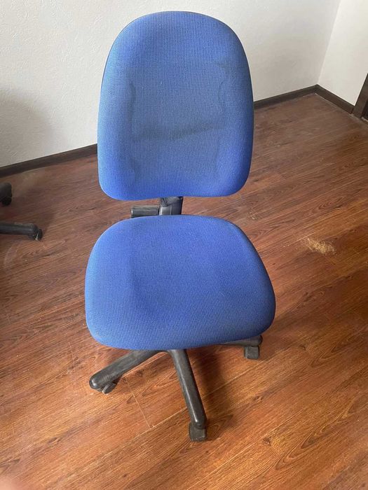 Кресла офисные, б/у