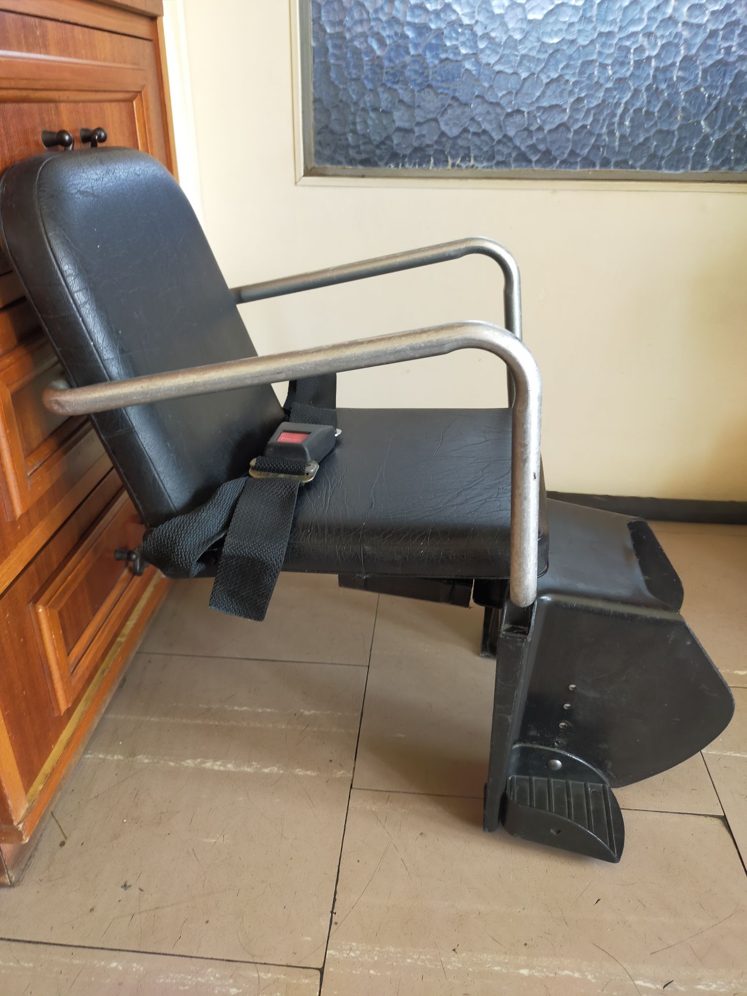 Solidne krzesełko fotelik rowerowy Kettler ,nośność  22 kg na bagażnik