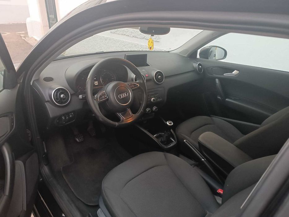 Audi A1 1.6 TDI 105cv