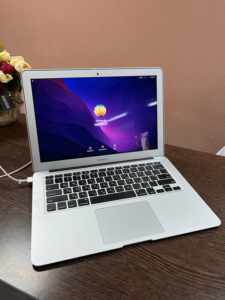 MacBook Air 13 2017 8/400gb i5