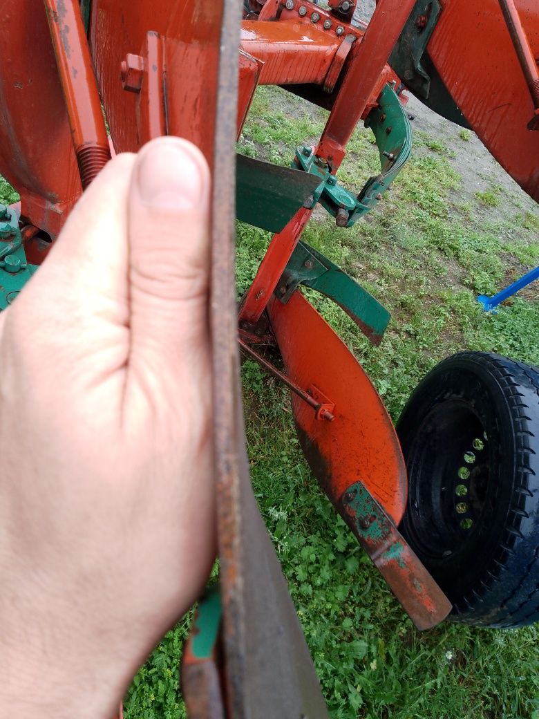 Pług 3 kverneland Vario skiby !!! Resor!!Oryginalny Overum Kuhn Lemken