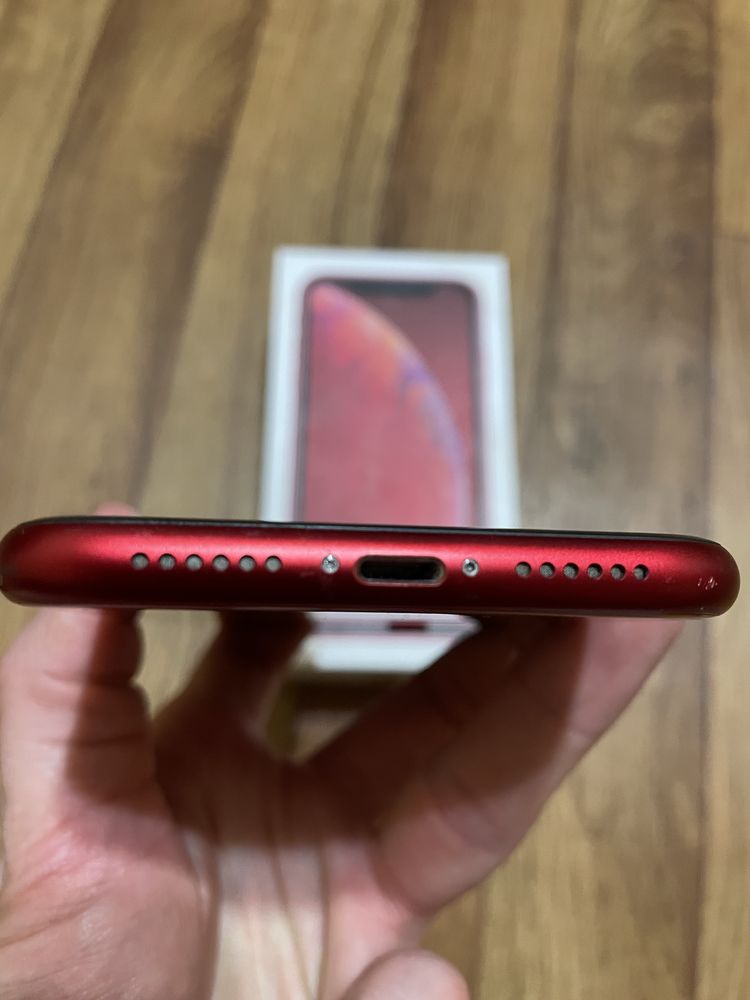 iPhone xr 64 gb red