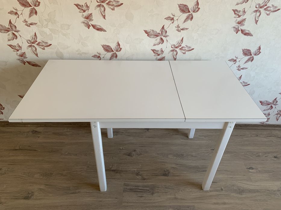Стіл кухонний білий, розкладний 65*88 см.