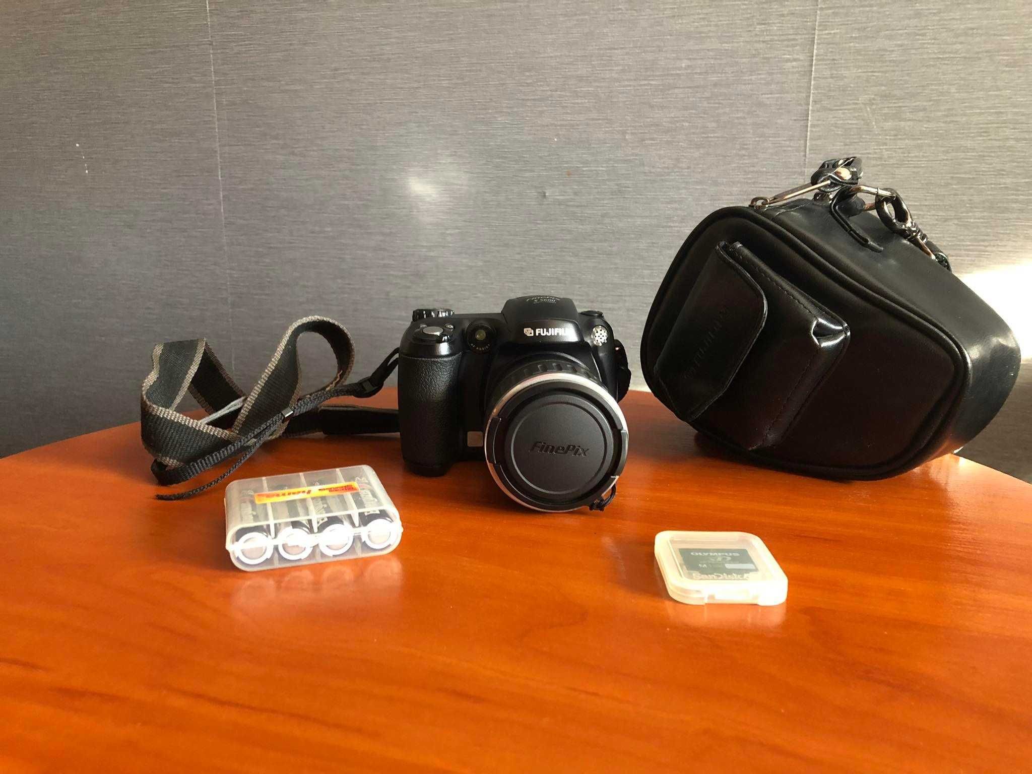 Aparat fujifilm finepix S5600