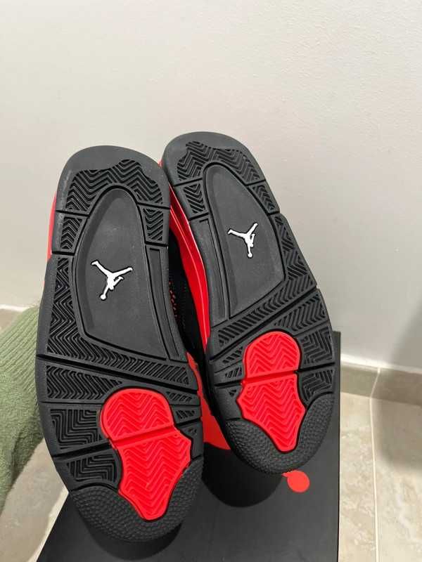 Jordan 4 Retro Red Thunder R.40