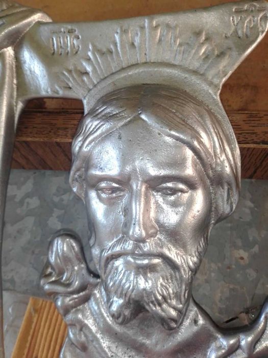 Иисус Христос барельеф и чиканка
