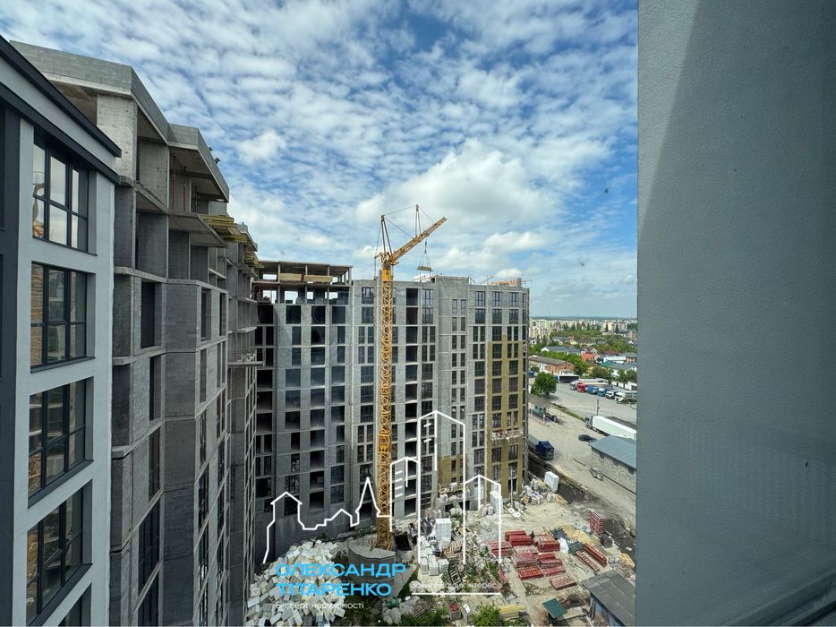 Нова, двостороння квартира, світла та сучасна!