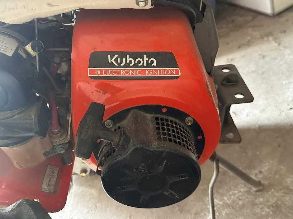 Motocultivador KUBOTA, bom estado