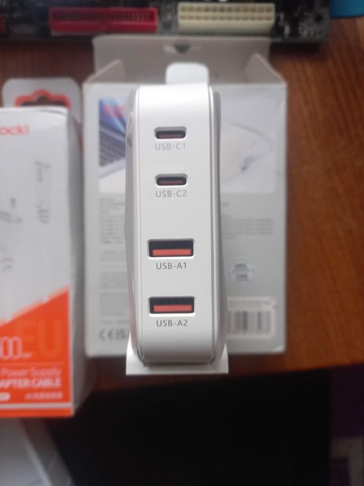 зарядний пристрій Toocki Type-C,Type-A 67W