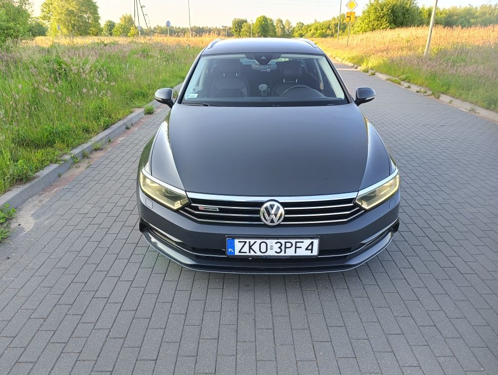 Volkswagen Passat 2.0 BiTDI 4Mot Highline DSG DynAudio Dvd