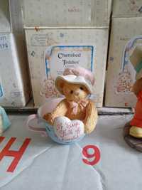 Nowa figurka cherished teddies.  Madeline