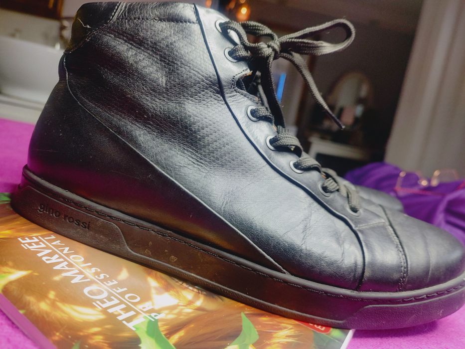 Sportowe botki Gino Rossi 42