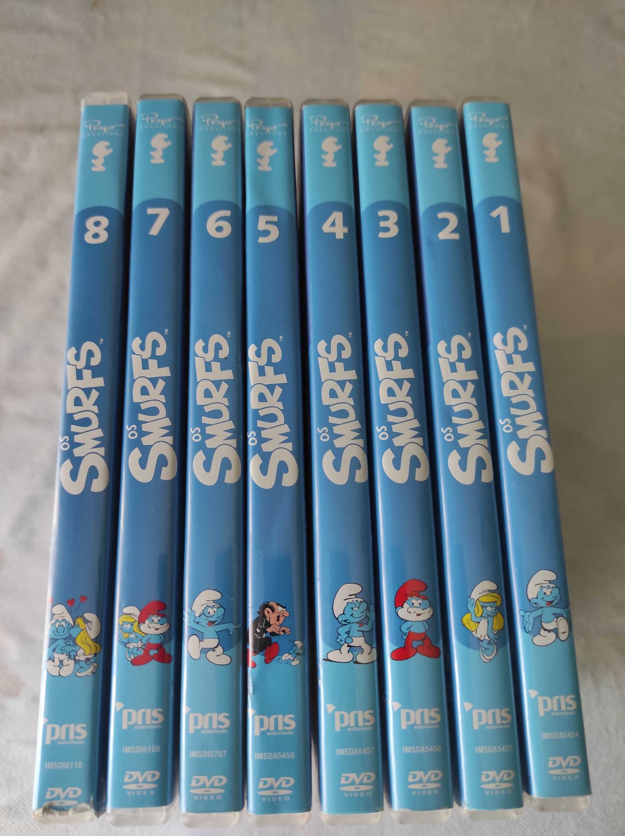8 DVD dos Smurfs + Guru o mal disposto