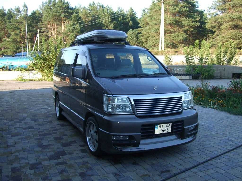 Nissan Elgrand 4WD 1999