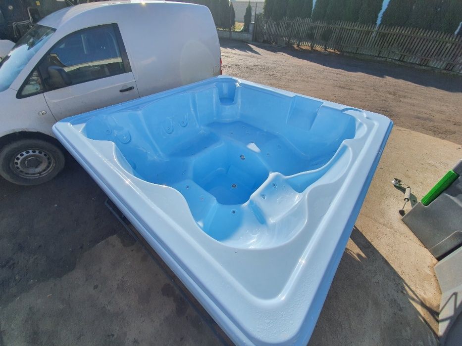 Jacuzzi Ogrodowe Bania Basen Ogrodowy Wanna Ogrodowa Oczko Wodne