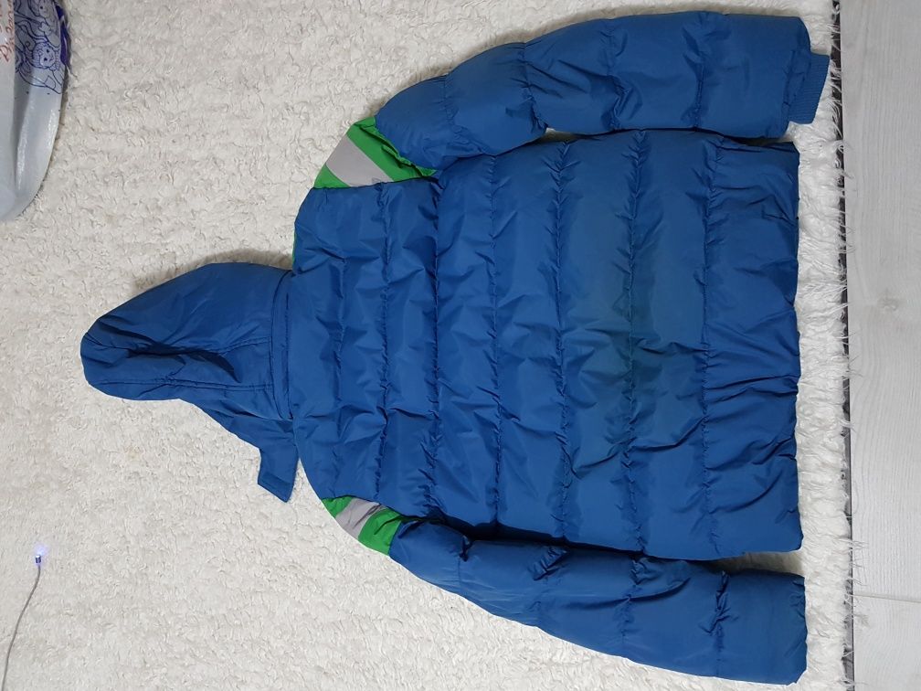 Продается зимняя куртка (лыжная куртка)