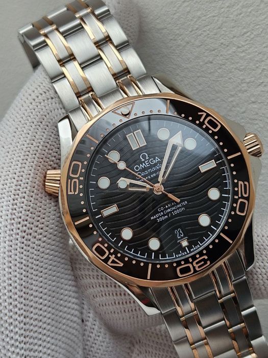 Эксклюзив! Швейцарские часы Omega Seamaster Gold-Black 300. ТОП модель