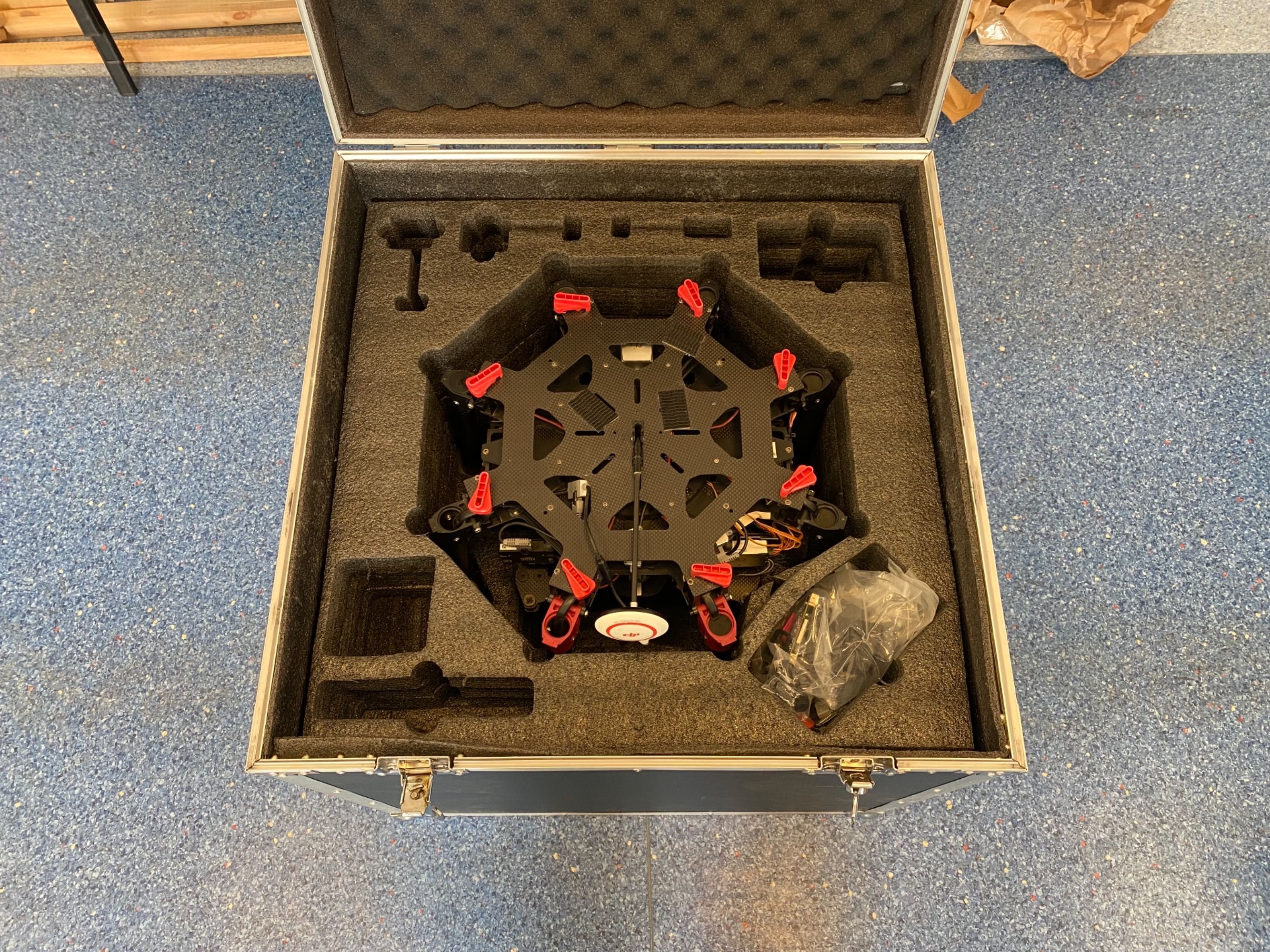 Dron octocopter DJI S1000 A2 Zenmuse Z15-GH4 DJI DataLink+ Skrzynia FV