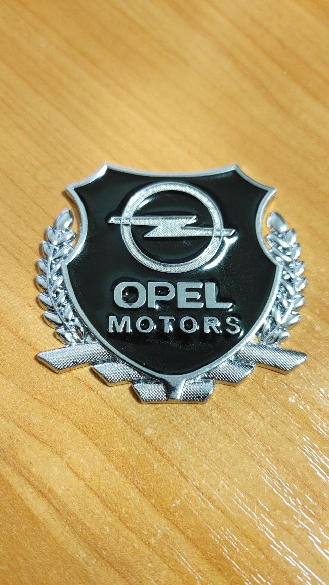 Шильдик металлический Opel motors