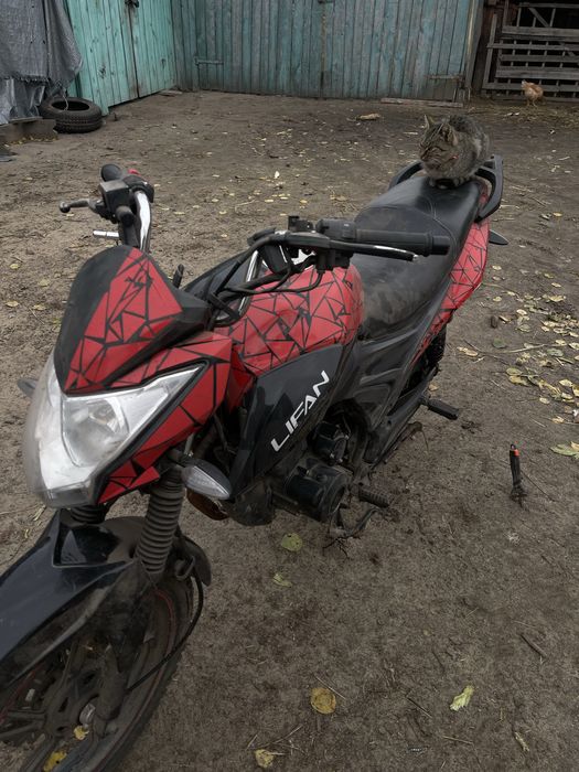 Lifan 200 Мотоцикл
